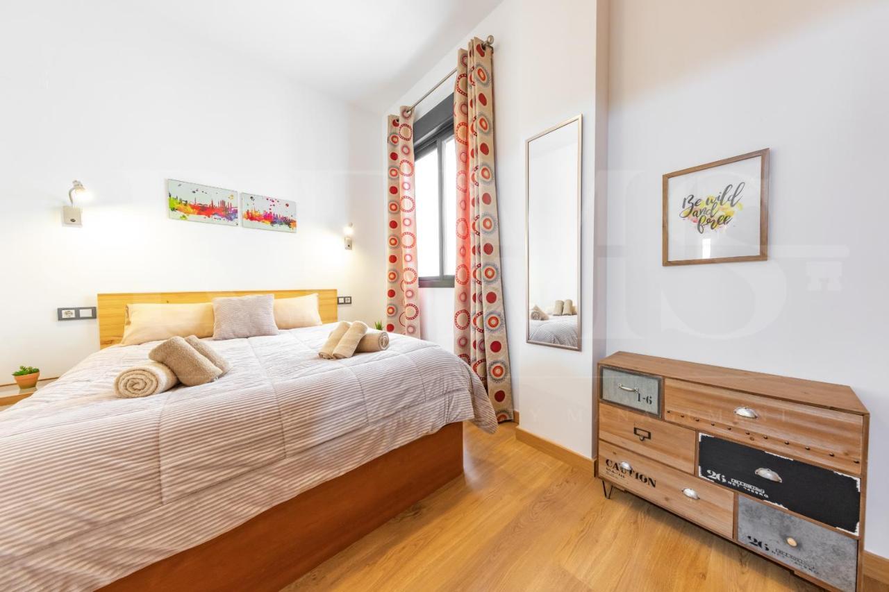 Apartament Cozy Flat With Common Pool & Parking - Center By Rems Malaga Zewnętrze zdjęcie