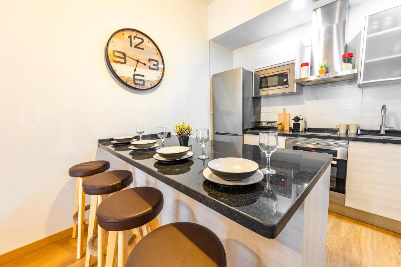 Apartament Cozy Flat With Common Pool & Parking - Center By Rems Malaga Zewnętrze zdjęcie