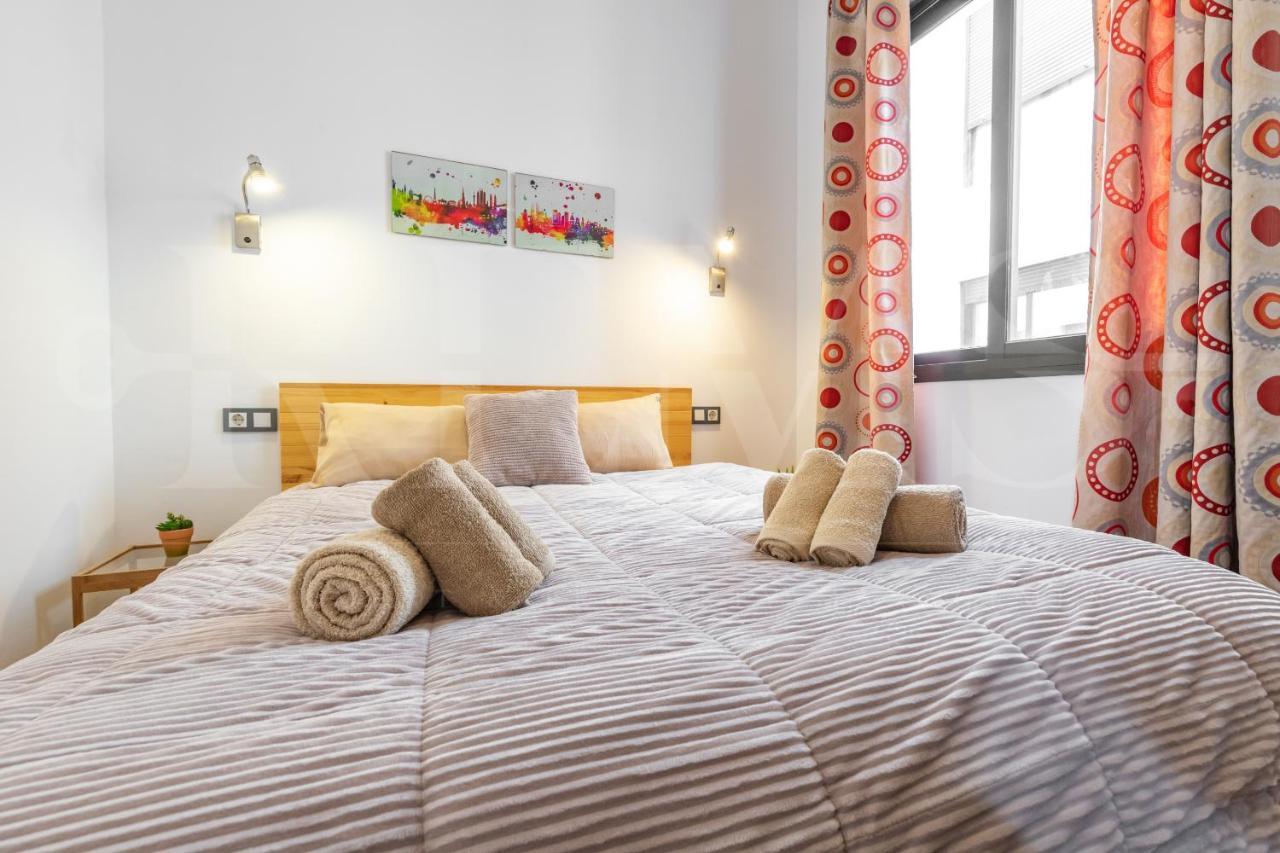 Apartament Cozy Flat With Common Pool & Parking - Center By Rems Malaga Zewnętrze zdjęcie