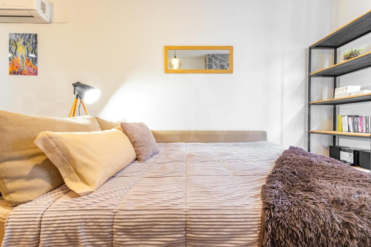Apartament Cozy Flat With Common Pool & Parking - Center By Rems Malaga Zewnętrze zdjęcie