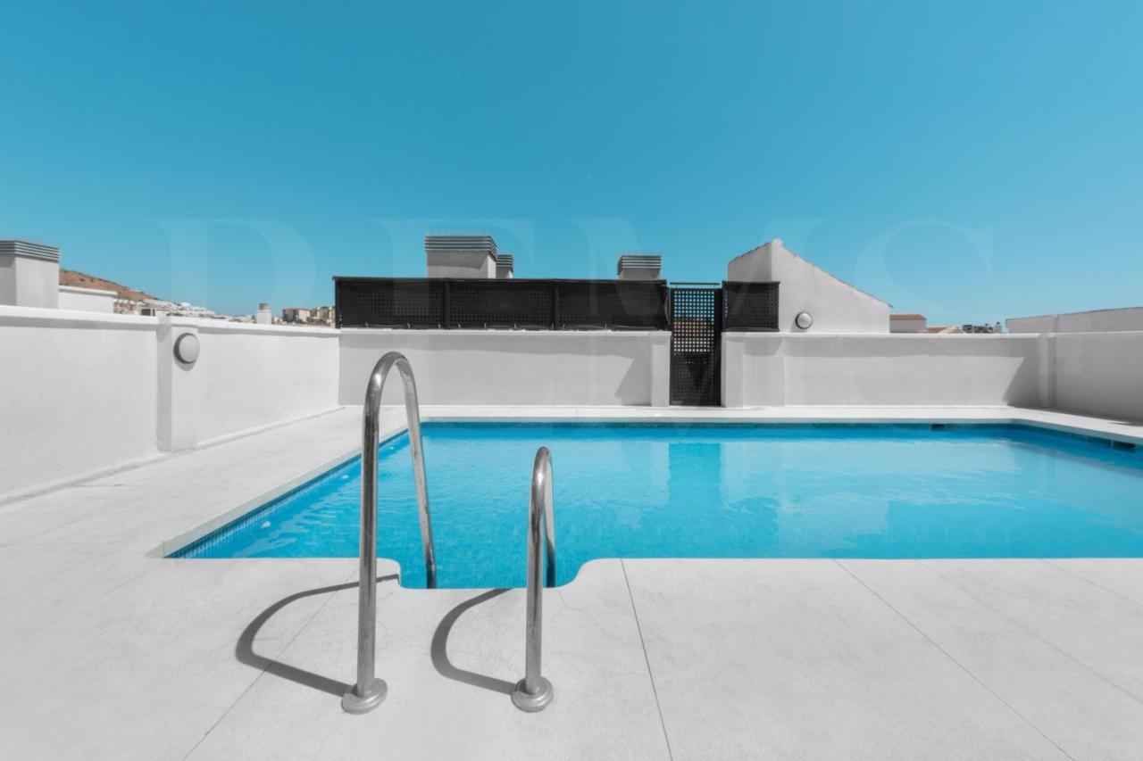 Apartament Cozy Flat With Common Pool & Parking - Center By Rems Malaga Zewnętrze zdjęcie